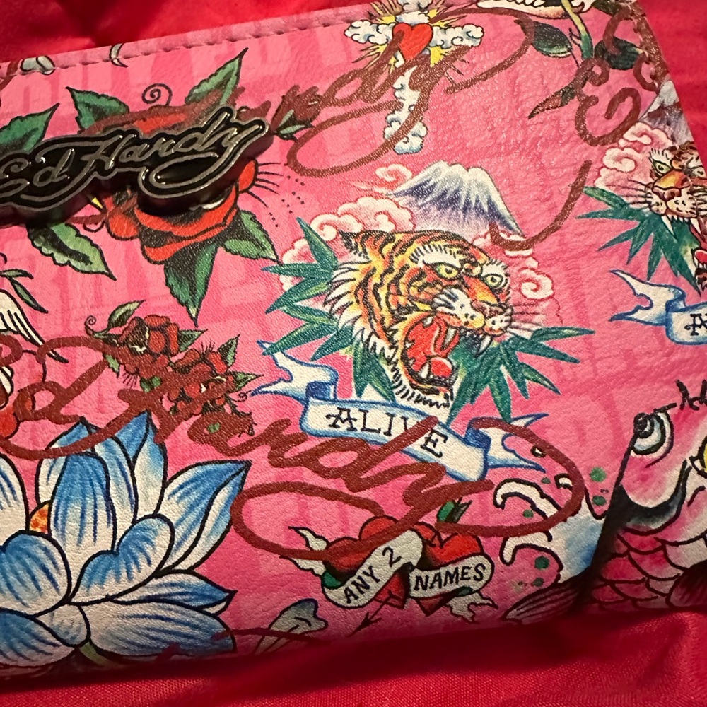 Ed Hardy Pink and Blue Floral Women's Wallet with Tiger - Picture 2 of 8